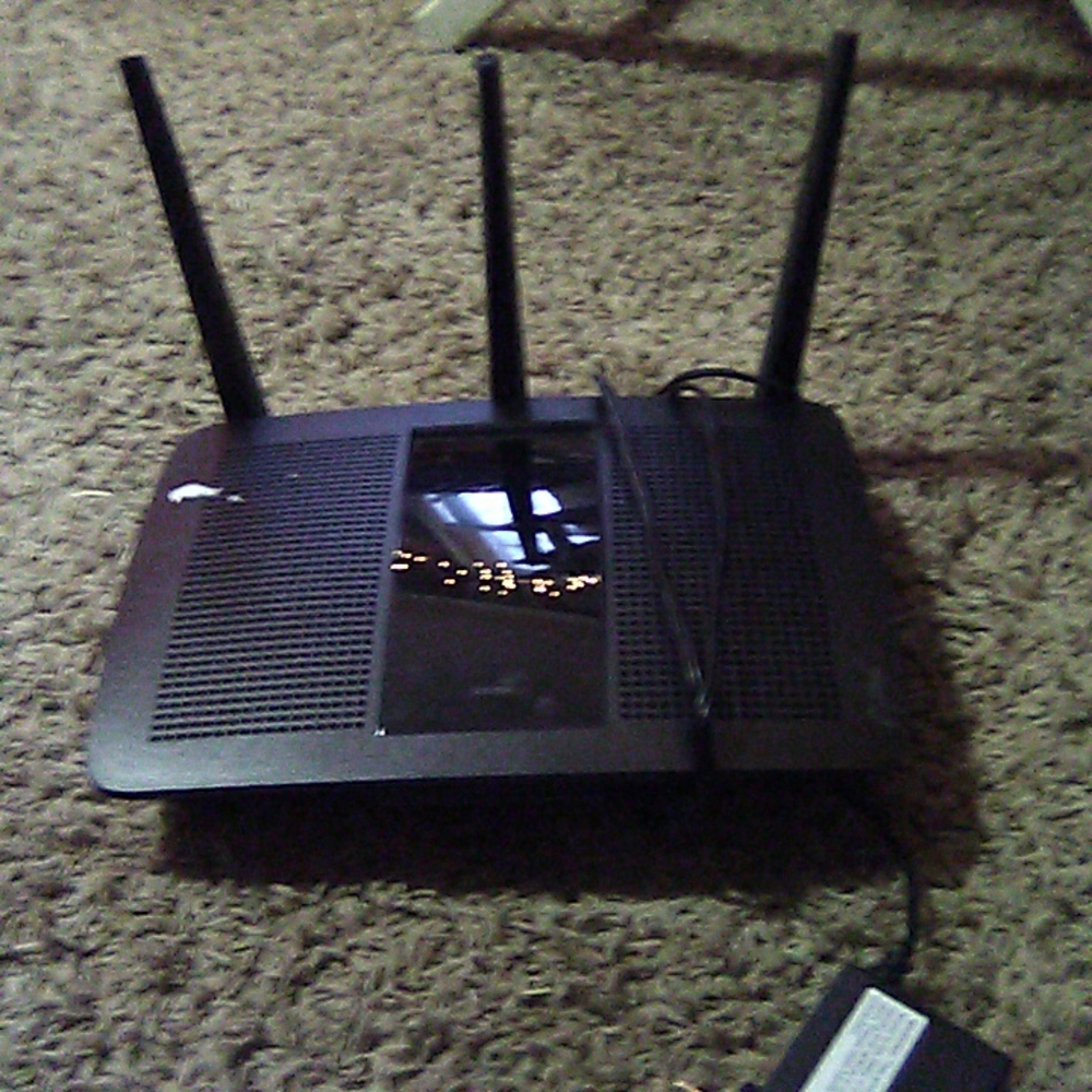 Linksys EA7300 Max-Stream: AC1750 Dual-Band Wi-Fi Router